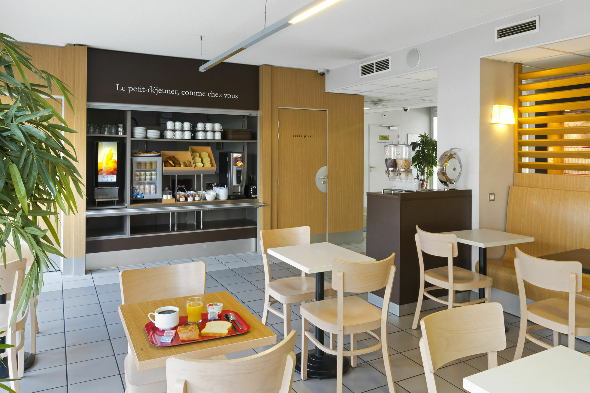 B&B Hotel Rennes Ouest Villejean エクステリア 写真