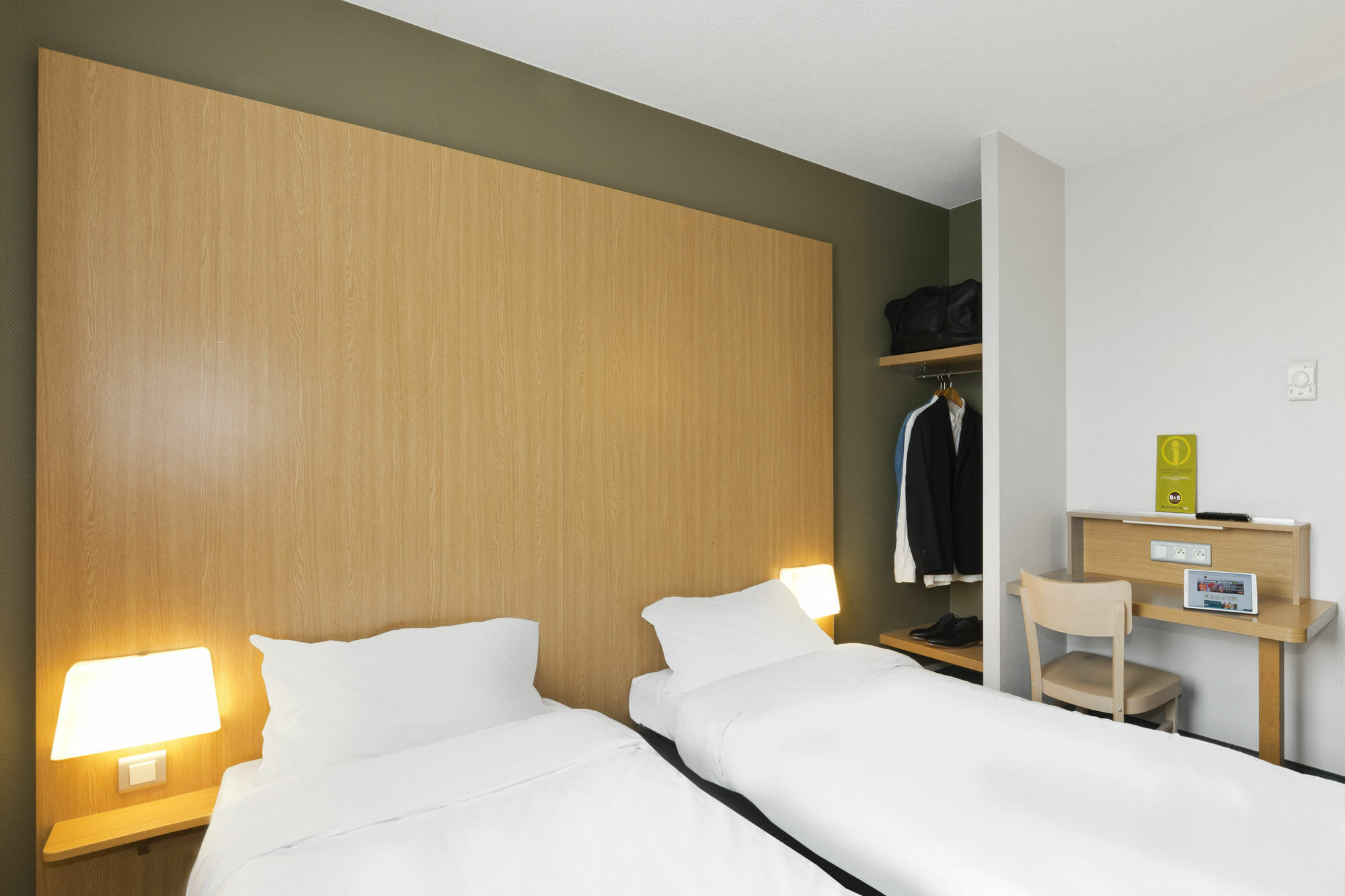 B&B Hotel Rennes Ouest Villejean エクステリア 写真